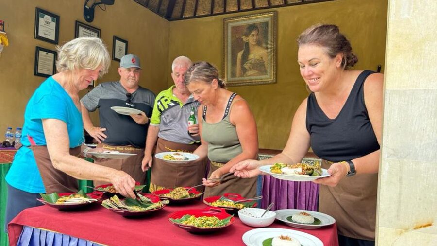 Ubud: Balinese Cooking Class with Hotel Transfers - Booking and cancellation basics