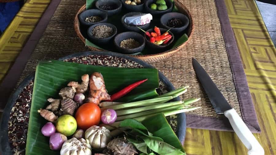 Ubud: Cooking Class with Transfers and Optional Market Visit - Why the spice preparation matters