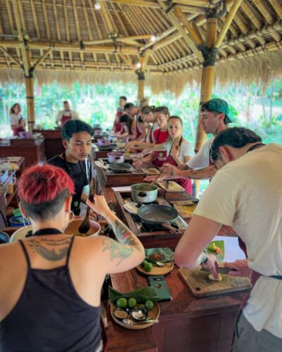 Ubud: Organic Farm Harvest, Bali Cooking Class by Pemulan