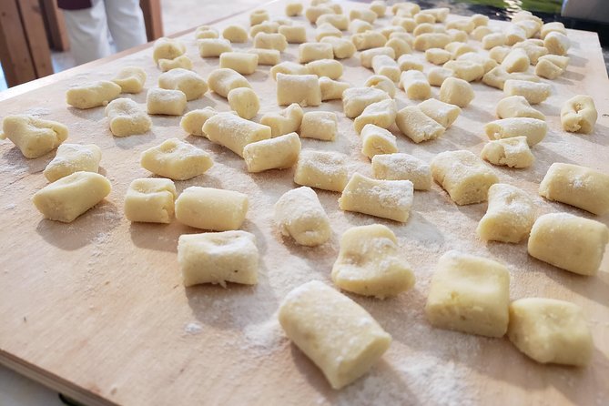 Umbria Traditional Cooking Class in Assisi countryside - Lunch is the payoff