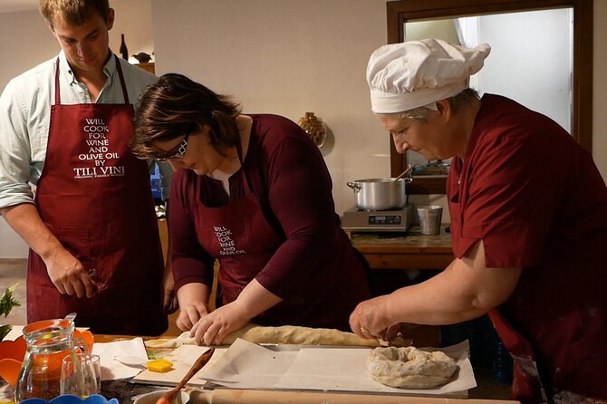 Umbrian Regional and Traditional Cooking Class with Lunch in Assisi - Timing problems you should settle first