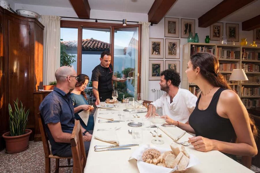Venice: Cooking Class with Tiramisu and Pasta Making - The opening welcome and kitchen teamwork