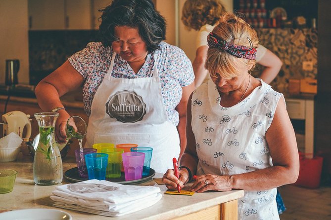 Verona: Italian Cooking Class with Pasta, Risotto and Tiramisù - Fresh pasta: the most hands-on part