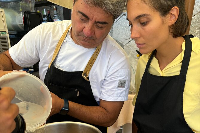 Visit of the Ortigia market and cooking class of typical dishes - A private class changes the pace
