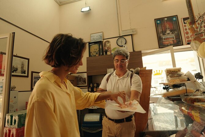 Visit of the Ortigia market and cooking class of typical dishes - Should you book the Ortigia market and cooking class?