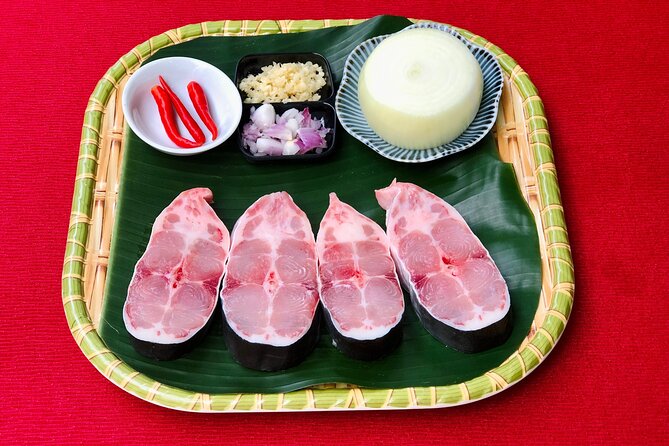Vy's Kitchen Private Cooking Experience - Reading Hoi An through its market