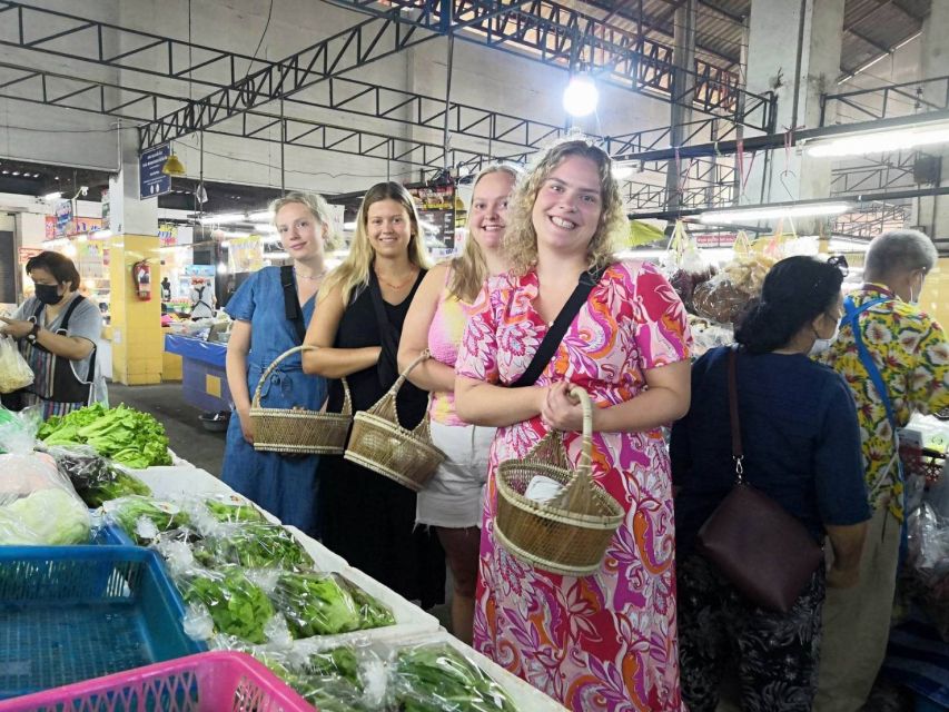 We Cook Thai Home Garden Cooking School - A good choice for different skill levels
